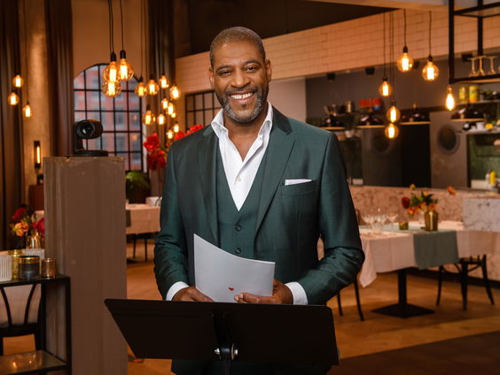 Waar haalt Sergio van First Dates toch zijn spreuken vandaan?