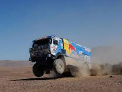 Mitchel van den Brink is de jongste deelnemer aan de Dakar Rally ooit!