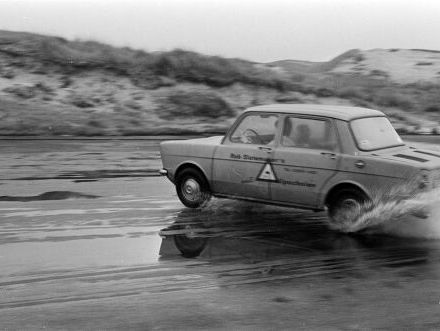 Wat moet je doen als de weg spekglad is?