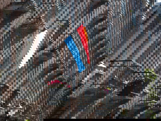 Jean Paul wil actie voor Max Verstappen starten: "Iedereen de vlag uit"