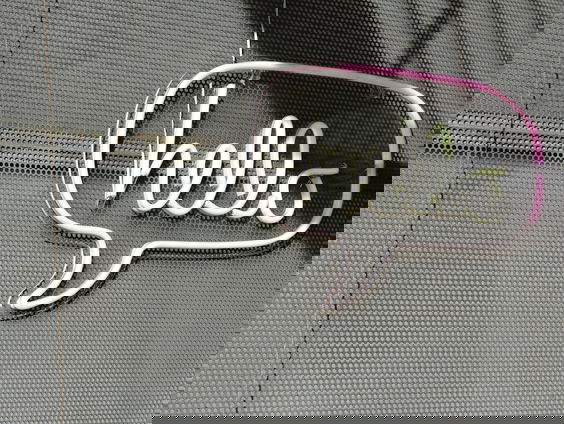 Luisteraar Mieke zorgt voor een uur vol vriendelijke begroetingen op de radio