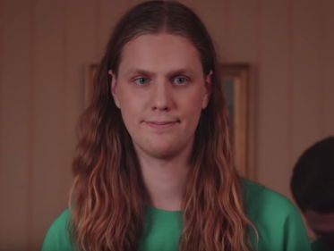 Bart oefent even op z'n IJslands