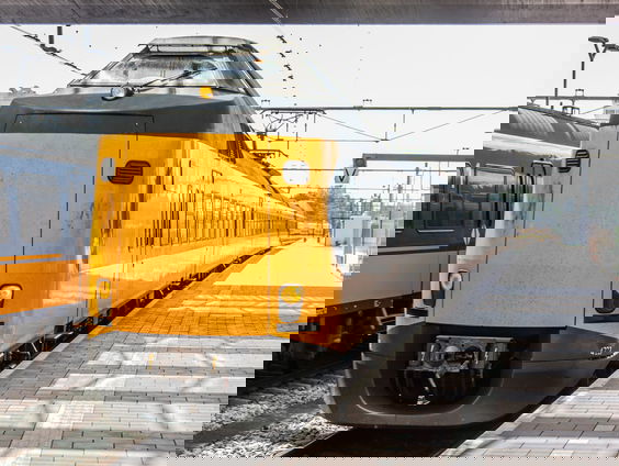 Gloednieuwe NS-stem spreekt romantisch verzoekje voor luisteraar in