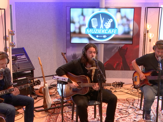 Voltage - 'She's Gone Like The Wind' live bij Muziekcafé