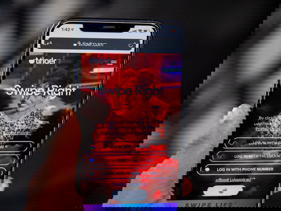 Nieuwe functie Tinder maakt het onmogelijk om te liegen over je leeftijd