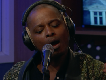 Wells - ‘Holy Water’ live @ Roodshow