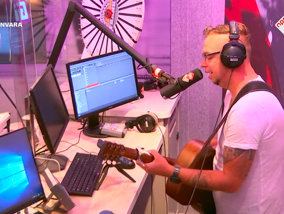 Josh van den Berg - Scream (Live @ Giel)