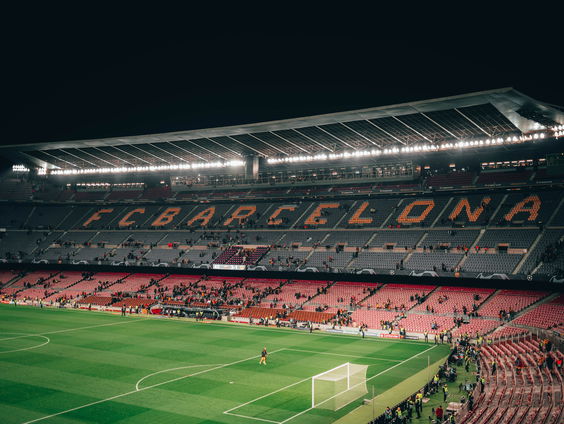 Voor welk bedrag vertrekt Ronald Koeman naar FC Barcelona?