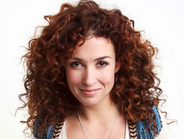 Katja Schuurman tegen extra BTW op groenten en fruit