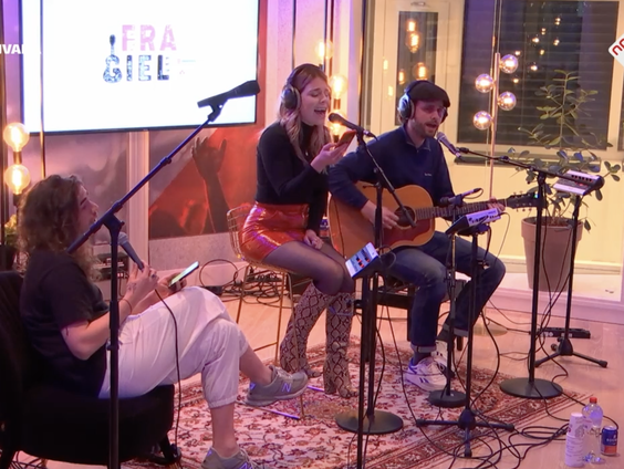 Lucas Hamming & BlackBird als 'The HammingBirds' - Helplessley Hoping (Crosby, Stills & Nash cover) live @ FraGiel