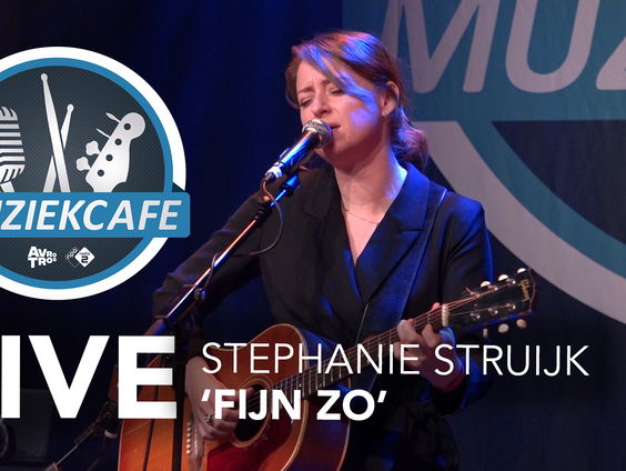 Stephanie Struijk - 'Fijn Zo' live in Muziekcafé