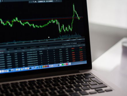 Moeten we ons zorgen maken om de beurs? Beursanalist Corné van Zeijl legt uit!