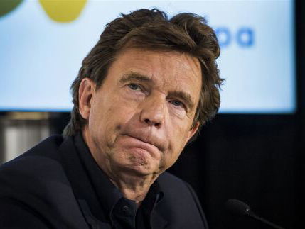 John de Mol doet een megabod op TMG