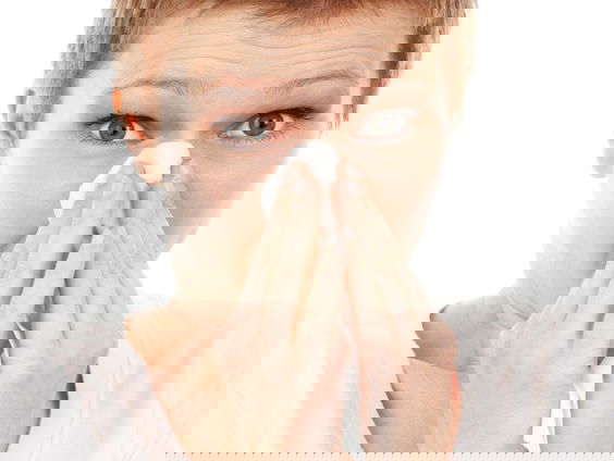 Waarom niezen sommige mensen zo hard?