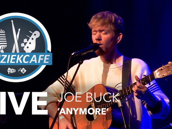 Joe Buck - 'Anymore' live bij Muziekcafé