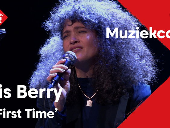Kris Berry - First Time | live in Muziekcafé