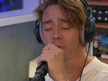 Orange Skyline - Hotel Rooms live @ Roodshow Late Night