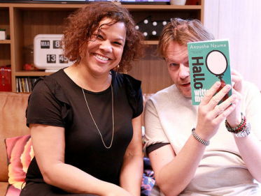 Anousha Nzume te gast