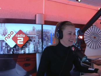 Annemieke belt Dave van The Kik: hoe is het om nu artiest te zijn?