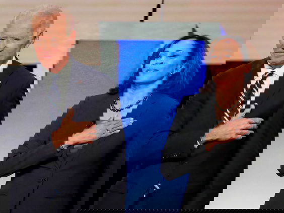 Shay! In gesprek met Victor Vlam over Kamala Harris