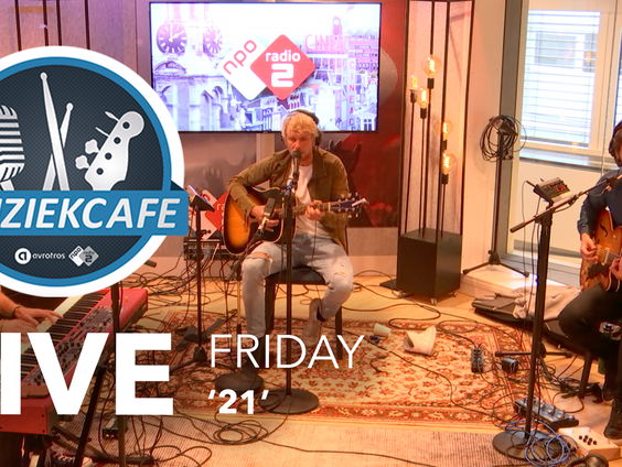 Friday - '21' live bij Muziekcafé