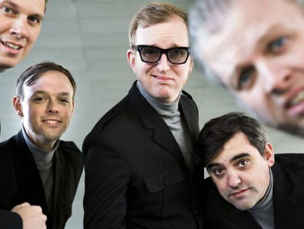 The KIK organiseert een live concert op Facebook vanavond. We bellen met Dave!