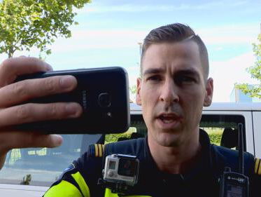 Politievlogger Jan Willem is een held!