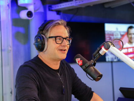 Hoe Guus Meeuwis gisteren zijn verjaardag vierde