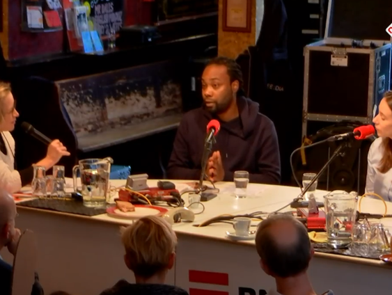 Moeten kinderen van diverse achtergronden onderwijs kunnen krijgen in hun thuistaal?