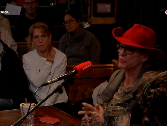 Correspondent Ingeborg Beugel moest Griekenland verlaten na een kritische vraag aan de premier