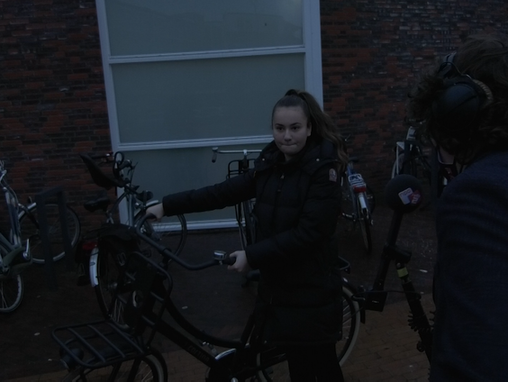 Waar irriteer jij je aan? Jesse Sprikkelman vraagt het op straat