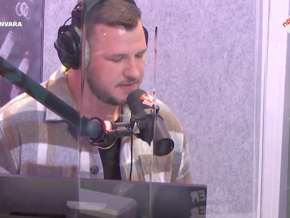 Jordan Jade- Same star (Live @ Giel)