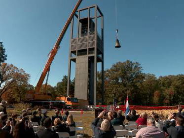 Joep van Brussel over renovatie klokken Arlington Cemetery
