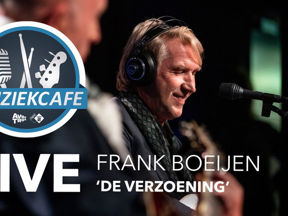 Frank Boeijen - 'De Verzoening' live bij Muziekcafé