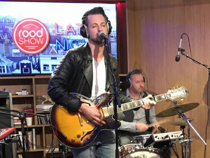 Mercy John - Better To Be Safe live @ Roodshow Late Night