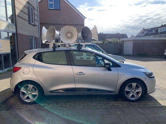 Danny bespot uitslapers tijdens Luilak!