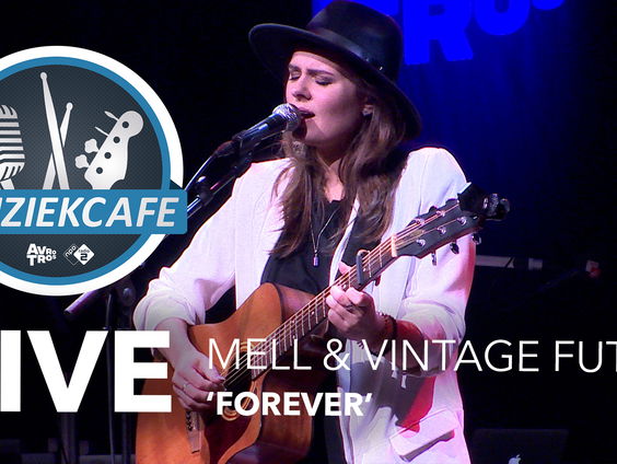 Mell & Vintage Future - 'Forever' live bij Muziekcafé