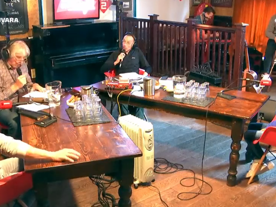 Jan Lammers en zijn 12-jarige zoon René over karten