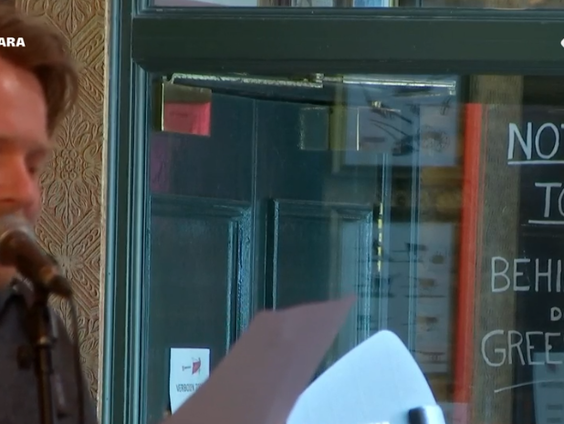 Cabaret: ingelaste commercial