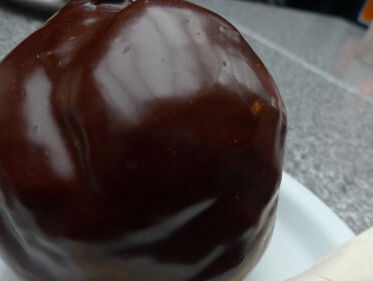De Bossche Bol wordt tijdens carnaval omgedoopt tot de Oetelbol