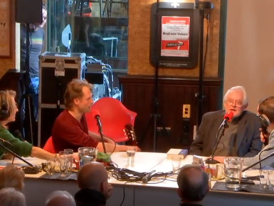 Geert van Istendael en Filip Jordens ondertekenden een Vlaams pamflet: er moet meer Brel in de straat komen