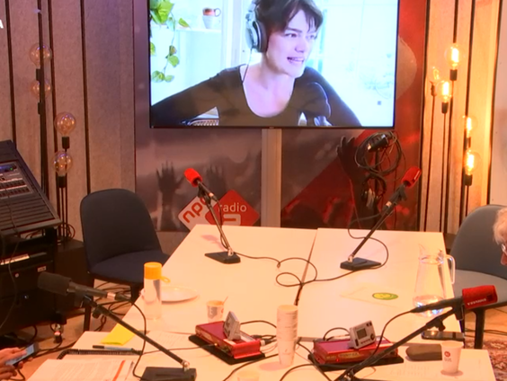 Madeleijn van den Nieuwenhuizen, rechtshistoricus en mediacriticus legt uit wat nou eigenlijk haar doel is met Zeikschrift!