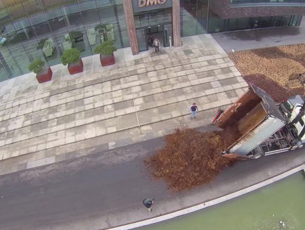 The Bucketboys bezorgden paardenstront bij keukenboer