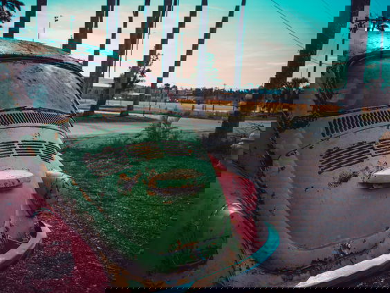 De coverbak is in Roemenië