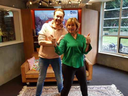 Marieke de Vries (nieuwe USA-correspondent NOS) in de studio