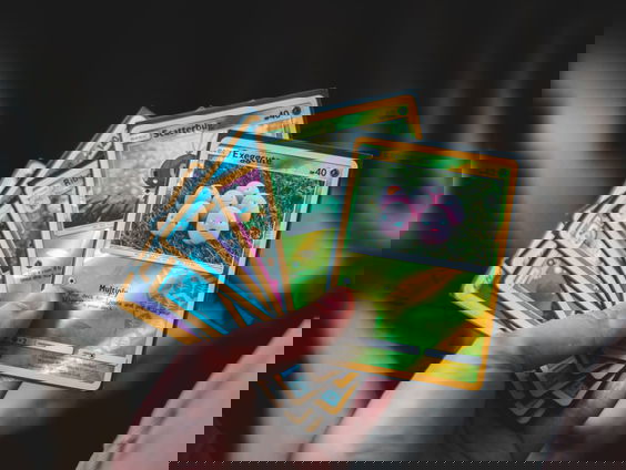 Pokémon-expert Pim vindt het logisch dat winkels beveiliging verscherpen: "Waarde kaarten stijgt enorm"