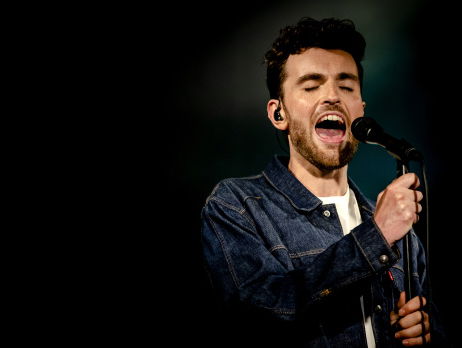 Bart promoot Duncan Laurence op de Belgische radio