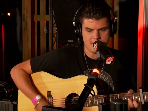 Mick Stender - Don't Touch the Hair (Live @ GIEL)