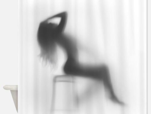 Wie staat er onder de douche?