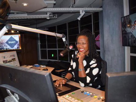 Wat moeten alle mannen ineens met Shay?!